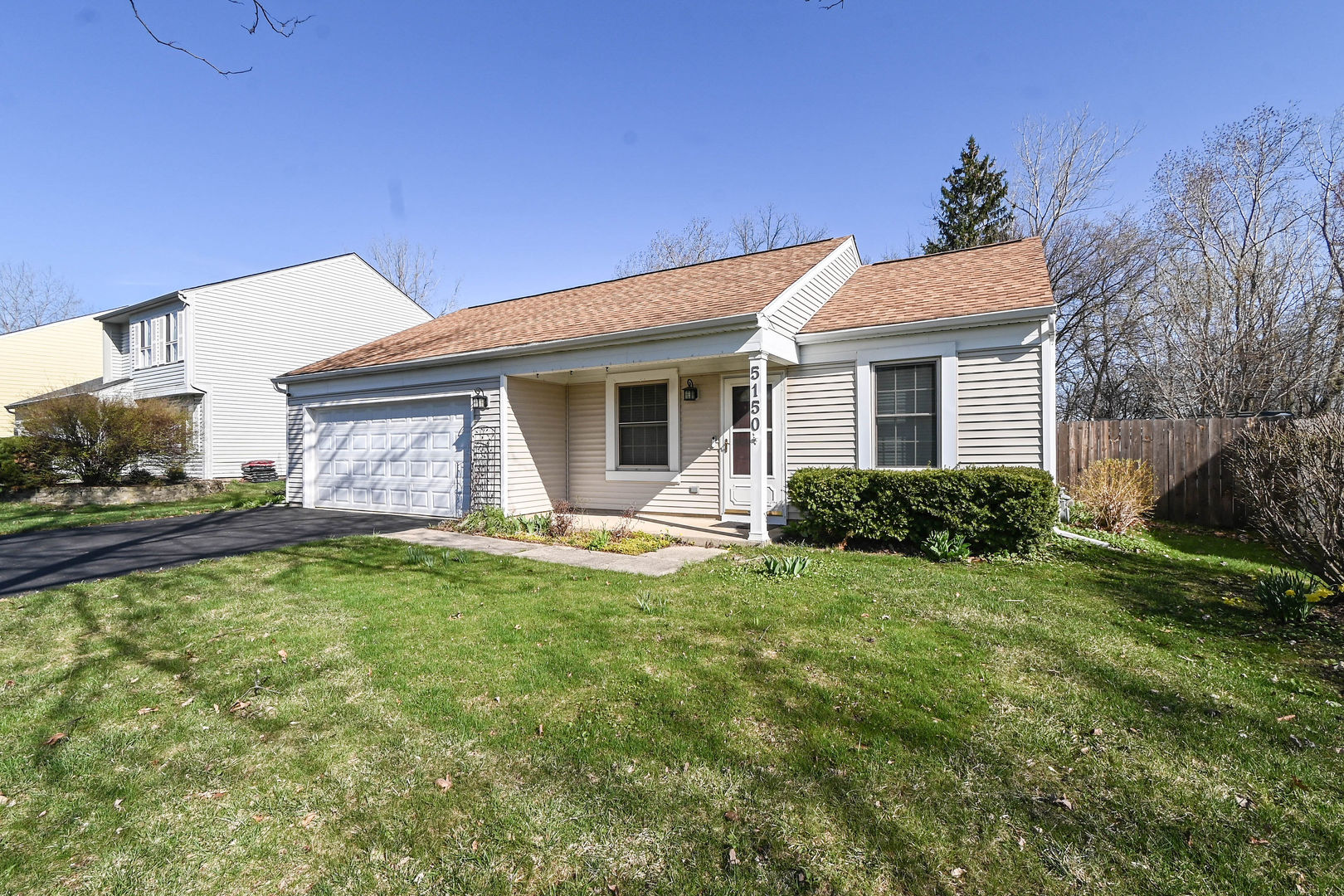 Homes for sale in Gurnee, IL | 5150 Winona Ln, Gurnee, IL 60031 | MLS# 12667301