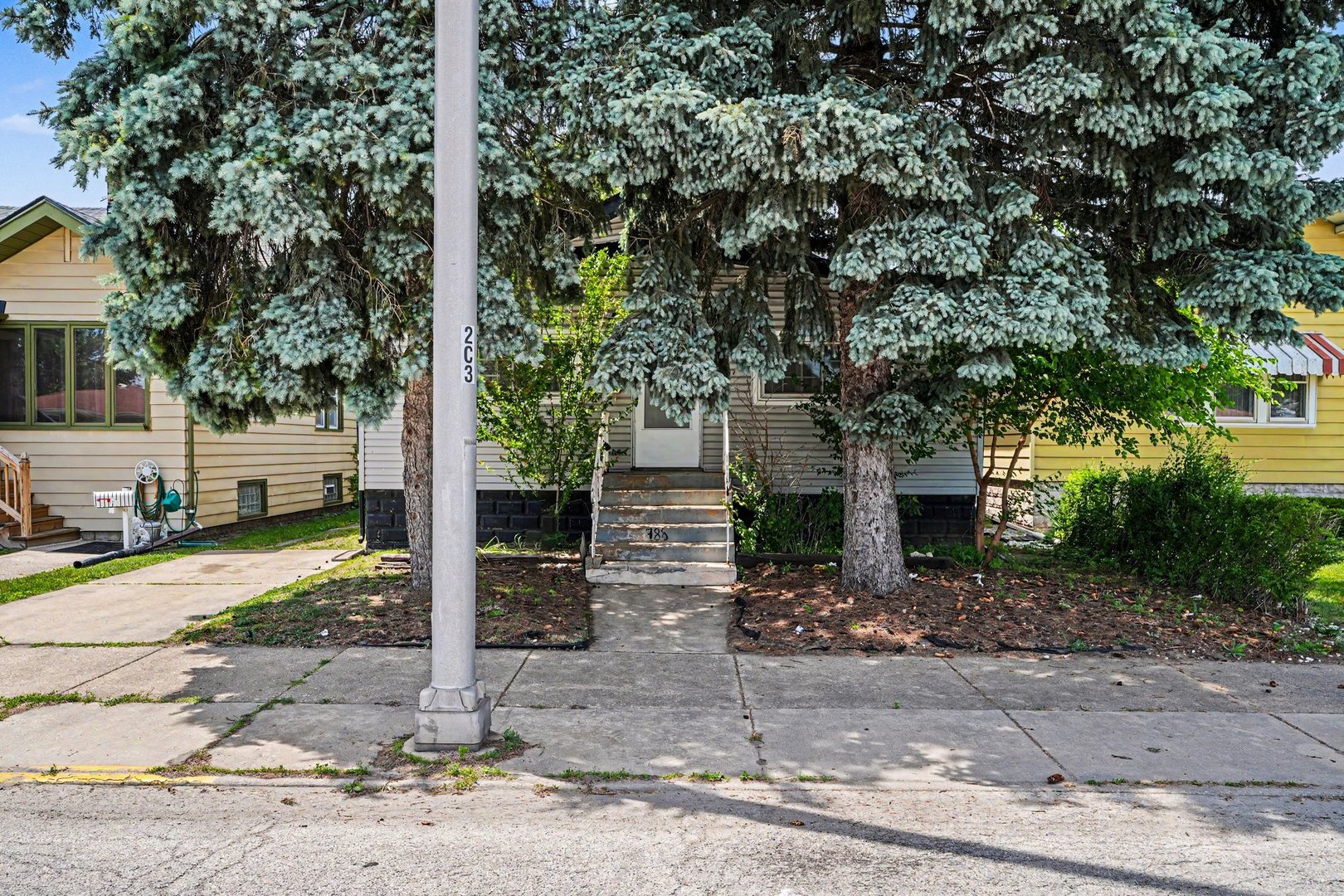 Homes for sale in Calumet City, IL | 988 Wentworth Ave, Calumet City, IL 60409 | MLS# 12667325