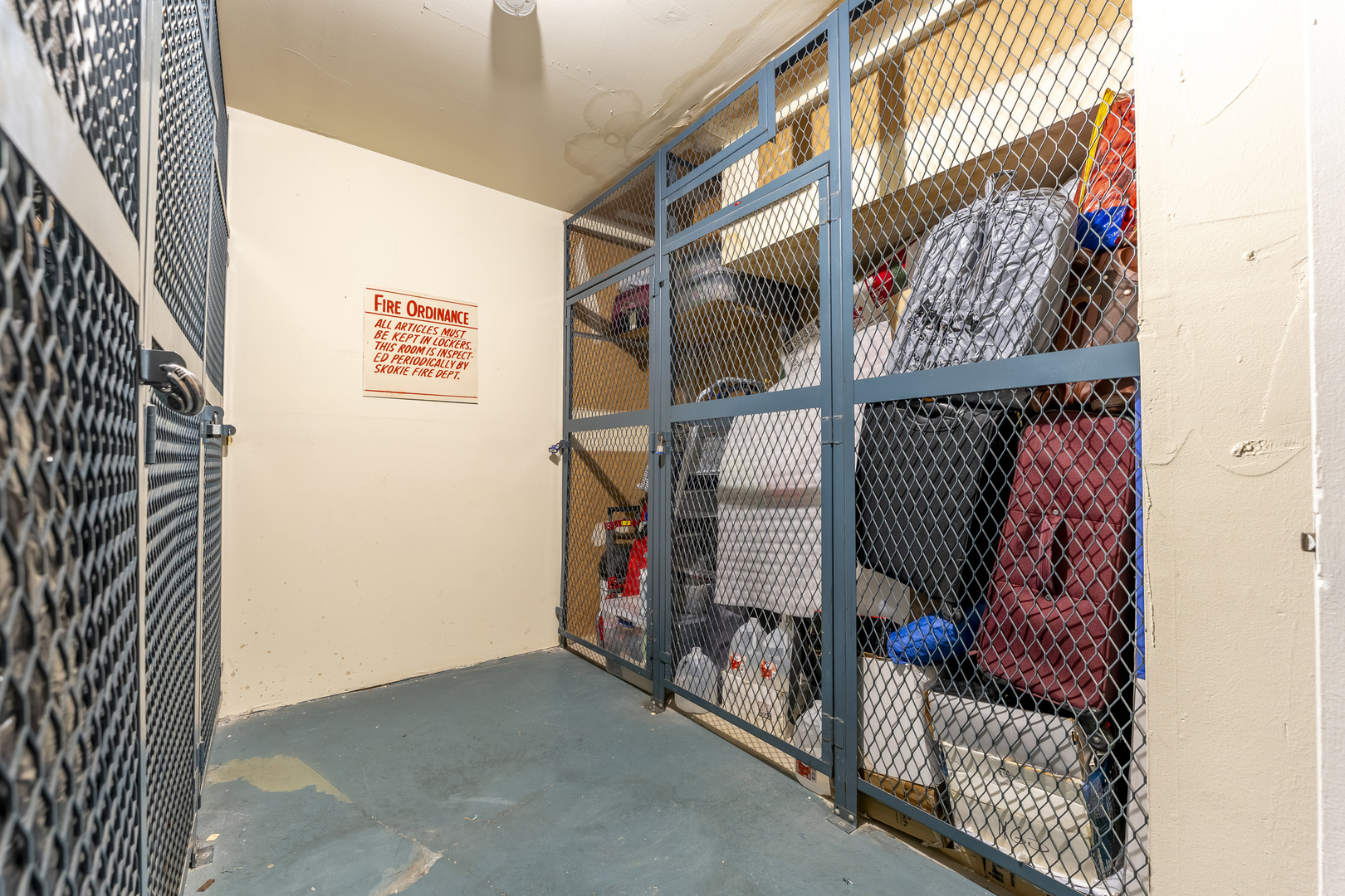 Homes for sale in Skokie, IL | 10015 Beverly Drive, Skokie, IL 60076 | Houzeo