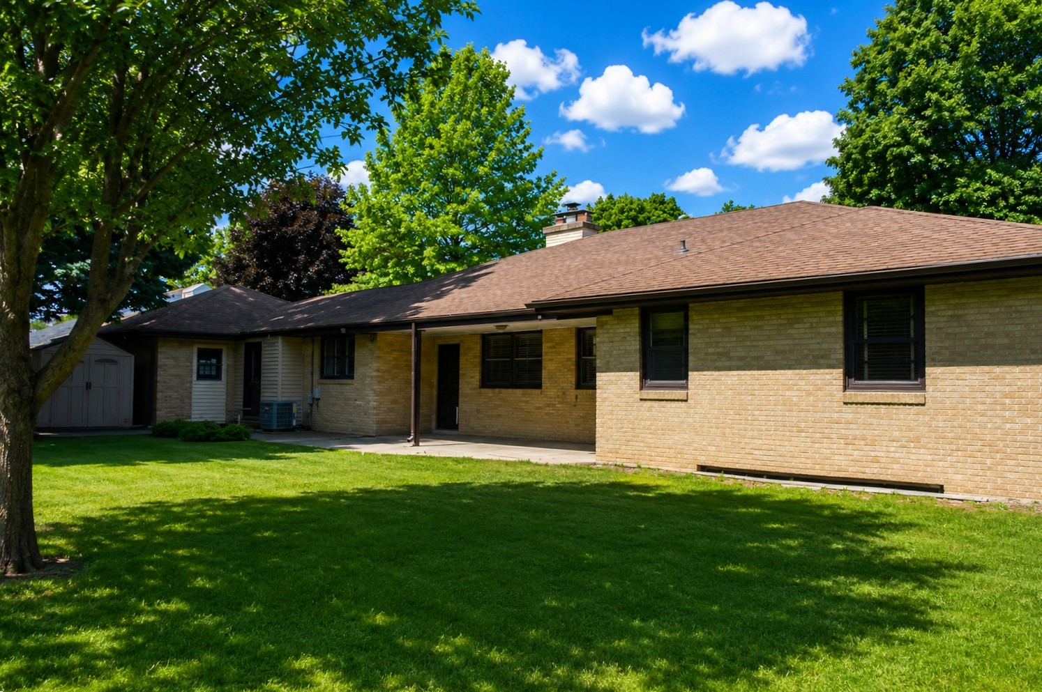 Homes for sale in Sterling, IL | 1206 5Th Ave, Sterling, IL 61081 | MLS# 12667399