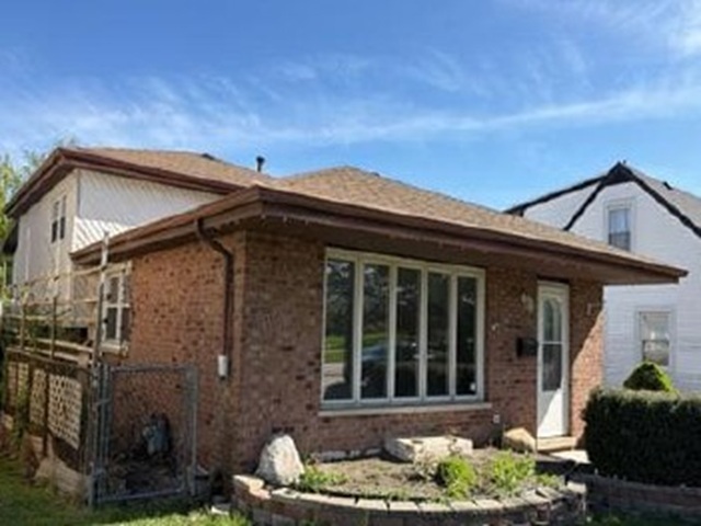 Homes for sale in Worth, IL | 7314 W 115Th St, Worth, IL 60482 | MLS# 12667449