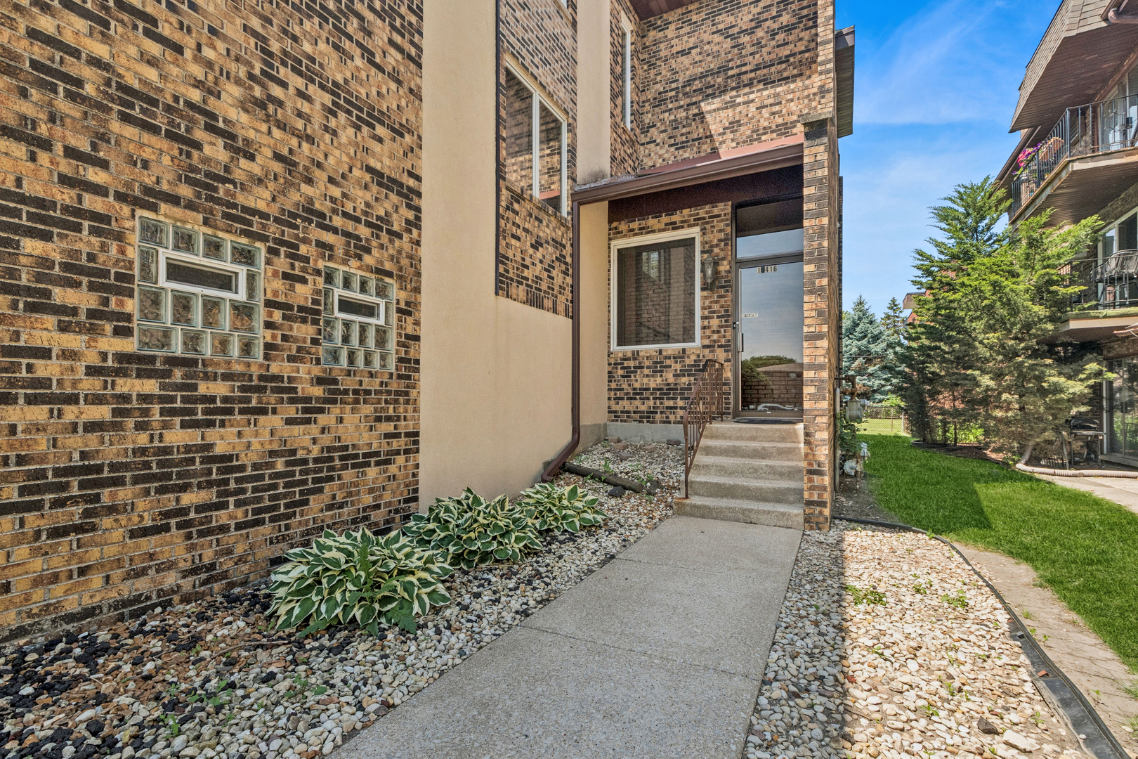 Homes for sale in Oak Lawn, IL | 10416 Mansfield Ave #3NE, Oak Lawn, IL 60453 | MLS# 12667474