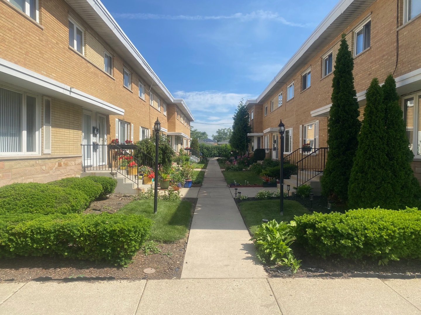 Homes for sale in Norridge, IL | 7862 W Lawrence Ave #A, Norridge, IL 60706 | MLS# 12667481