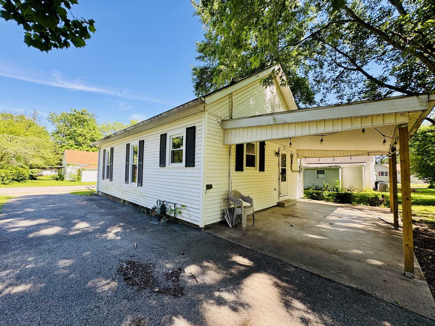 Homes for sale in Marion, IL | 404 N Otis St, Marion, IL 62959 | MLS# 12667483