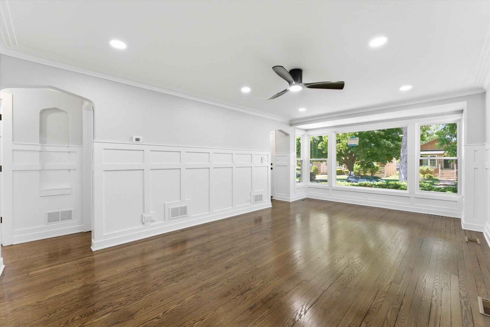 Homes for sale in Chicago, IL | 7939 S Saint Louis Ave, Chicago, IL 60652 | MLS# 12667501
