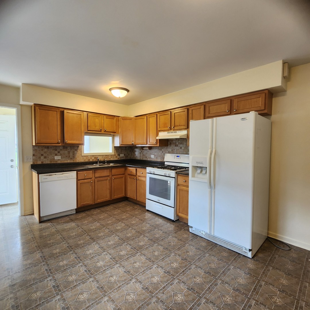 Homes for sale in Round Lake Beach, IL | 1431 Kildeer Dr, Round Lake Beach, IL 60073 | MLS# 12667506