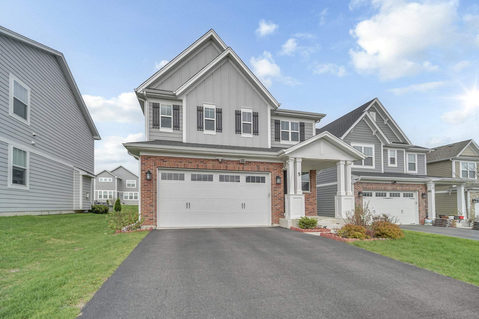 Homes for sale in Hawthorn Woods, IL | 5 Nelson Ln, Hawthorn Woods, IL 60047 | MLS# 12667537