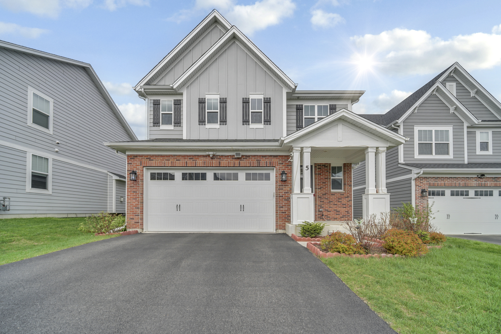 Homes for sale in Hawthorn Woods, IL | 5 Nelson Ln, Hawthorn Woods, IL 60047 | MLS# 12667537