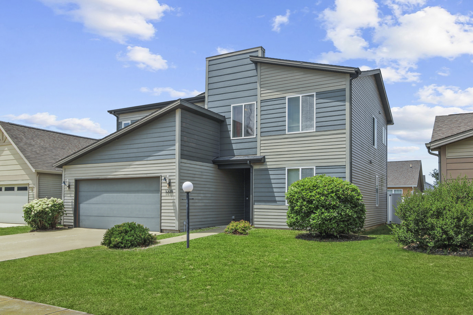 4th image of 3209 Stanley Ln, Champaign, IL 61822 | MLS# 12667557