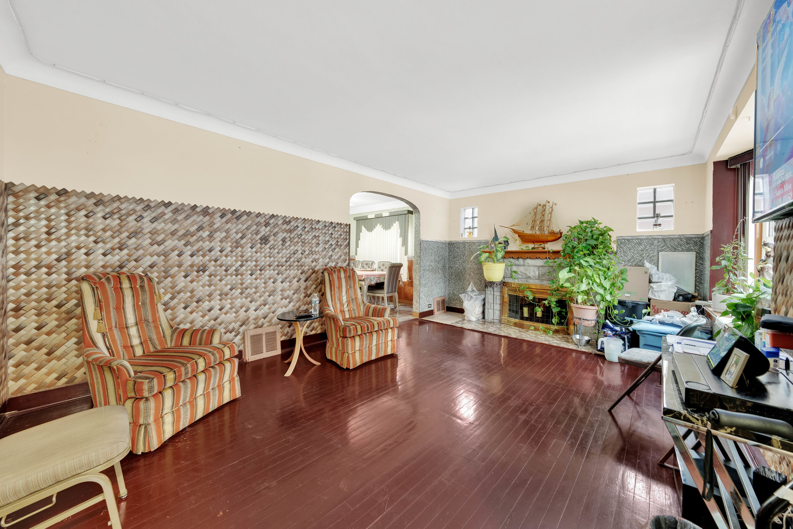 Homes for sale in Berwyn, IL | 3520 Ridgeland Ave, Berwyn, IL 60402 | MLS# 12667634