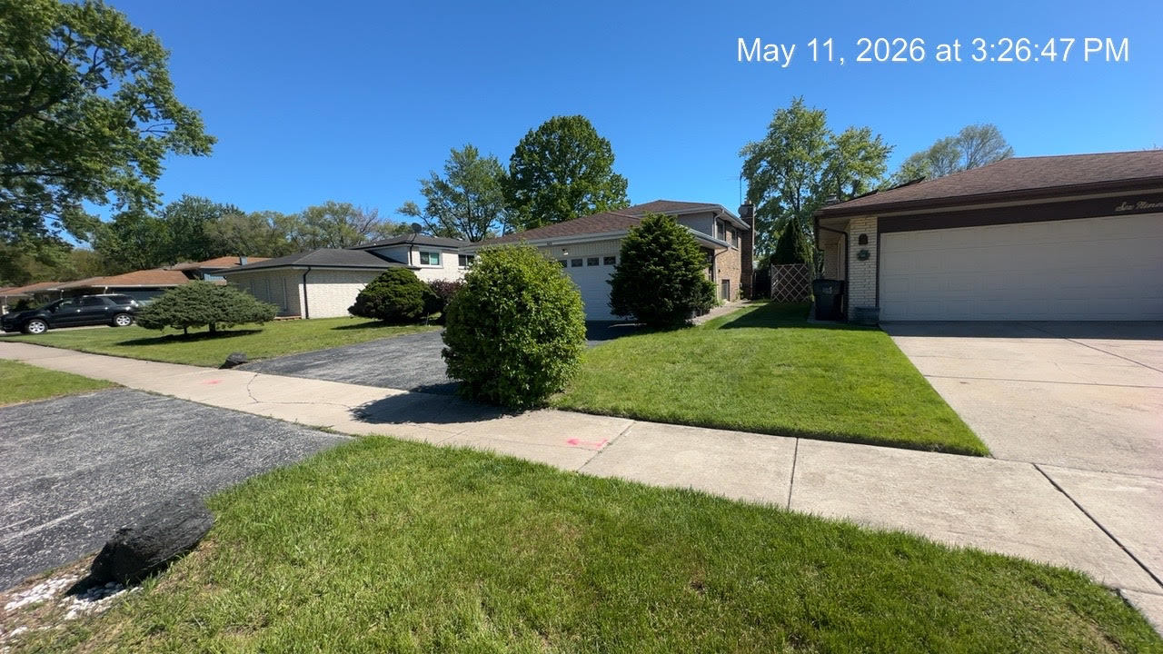 Homes for sale in South Holland, IL | 625 E 173Rd St, South Holland, IL 60473 | MLS# 12668007