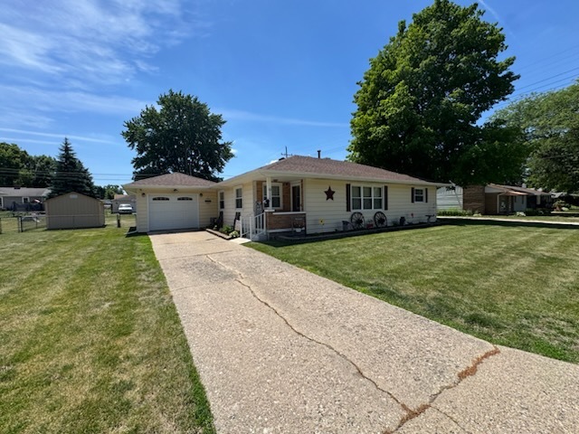 Homes for sale in Sterling, IL | 915 W 19th St, Sterling, IL 61081 | MLS# 12668070