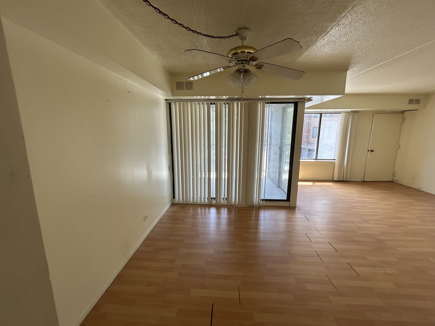 Homes for sale in Calumet City, IL | 400 Park Ave #211, Calumet City, IL 60409 | MLS# 12668132