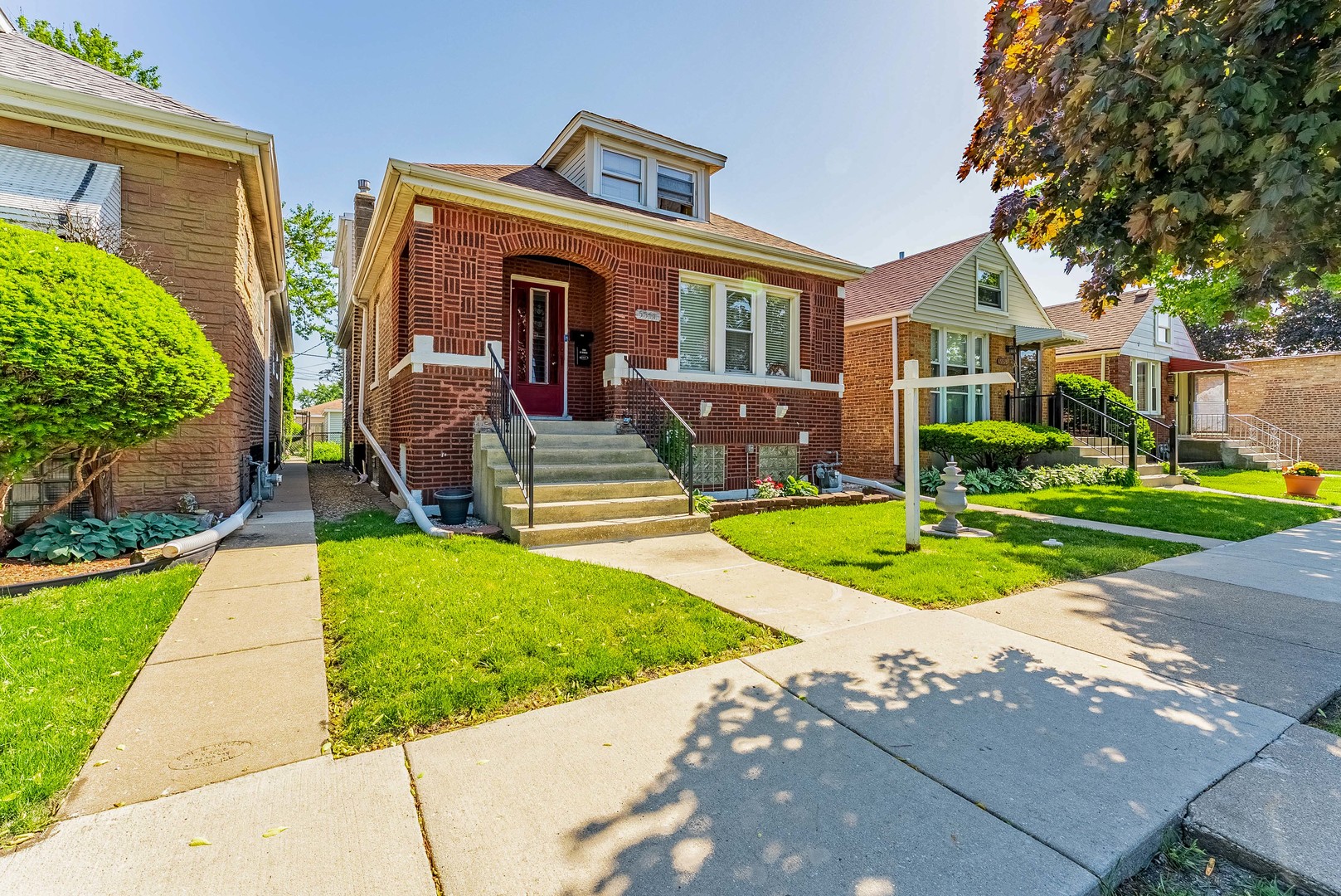 Homes for sale in Cicero, IL | 5511 W 31st St, Cicero, IL 60804 | MLS# 12668167