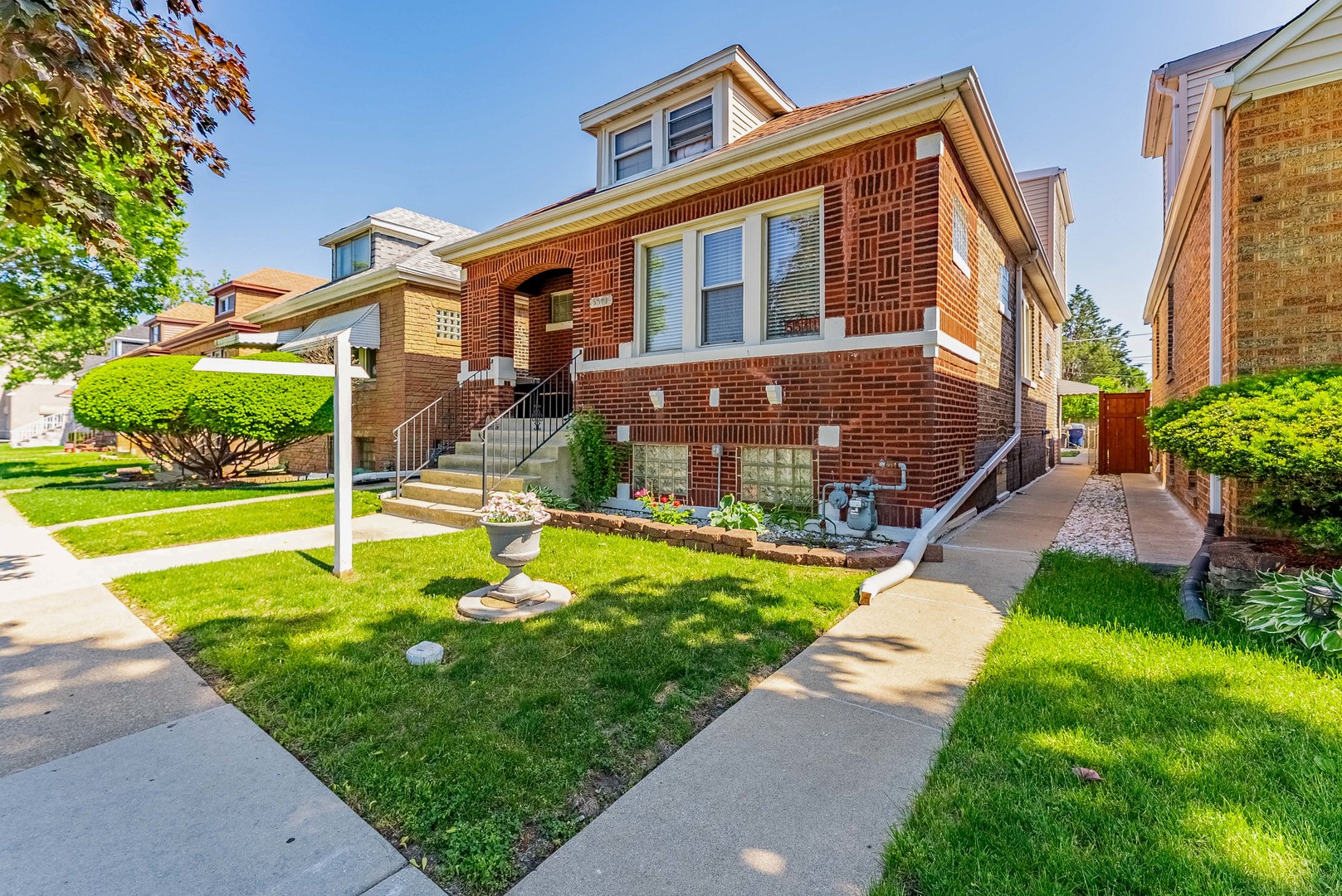 Homes for sale in Cicero, IL | 5511 W 31St St, Cicero, IL 60804 | MLS# 12668167
