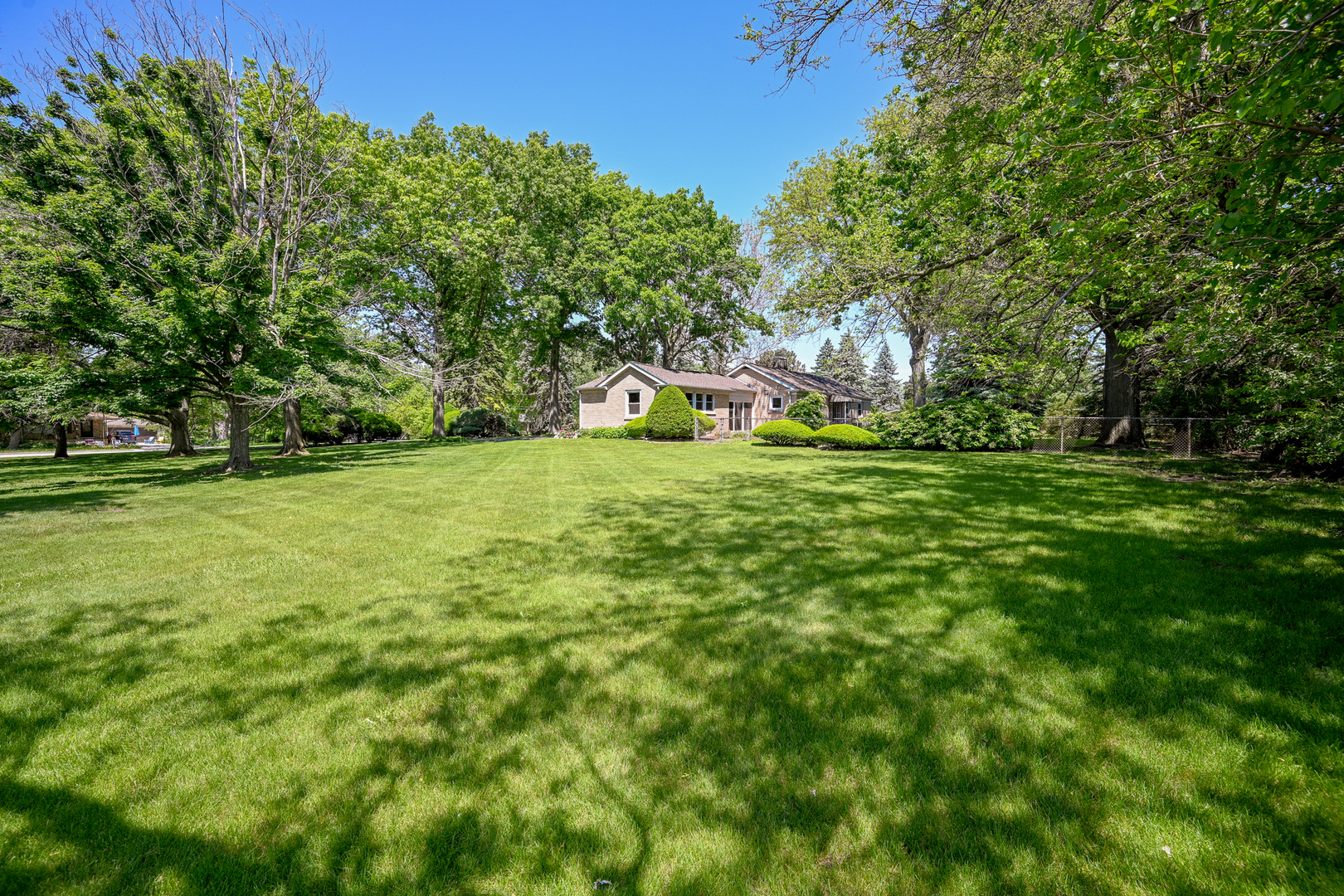 Homes for sale in Glen Ellyn, IL | 325 Lambert Rd, Glen Ellyn, IL 60137 | MLS# 12668195