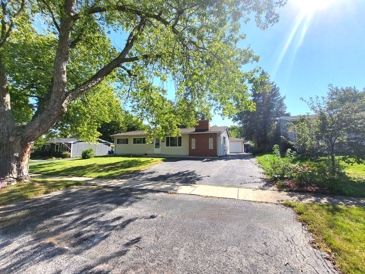 Homes for sale in Gurnee, IL | 18455 W Meadow Ln, Gurnee, IL 60031 | MLS# 12668254