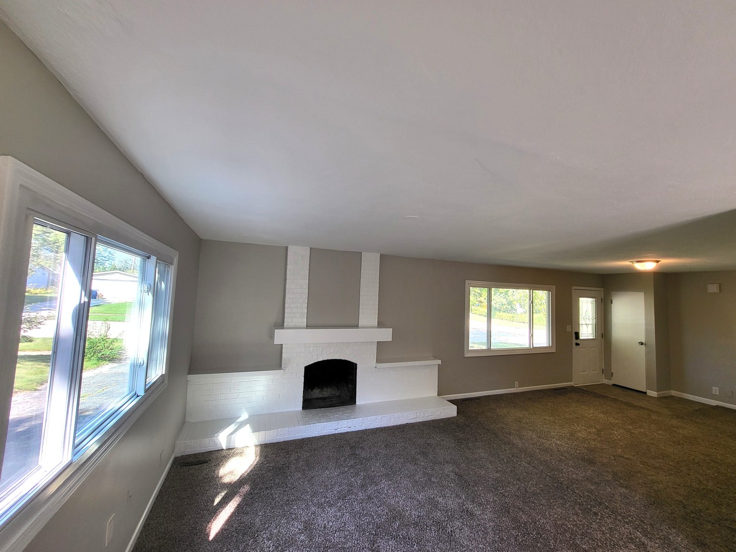 Homes for sale in Gurnee, IL | 18455 W Meadow Ln, Gurnee, IL 60031 | MLS# 12668254