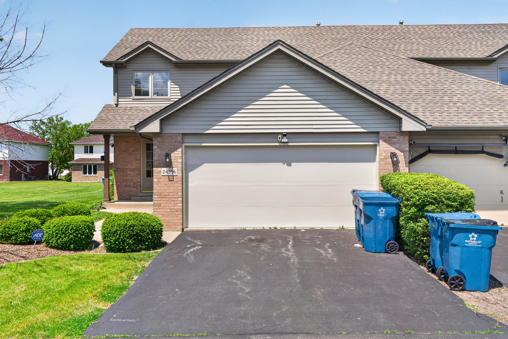Homes for sale in Crete, IL | 24556 S Independence Blvd, Crete, IL 60417 | MLS# 12668256