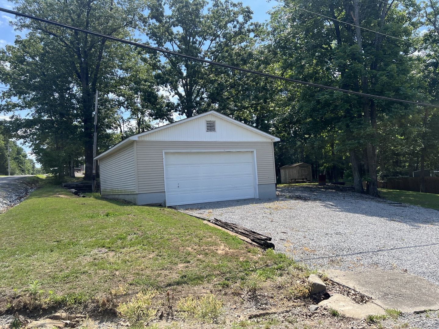 Homes for sale in Marion, IL | 12808 N Shoreland Dr, Marion, IL 62959 | MLS# 12668436