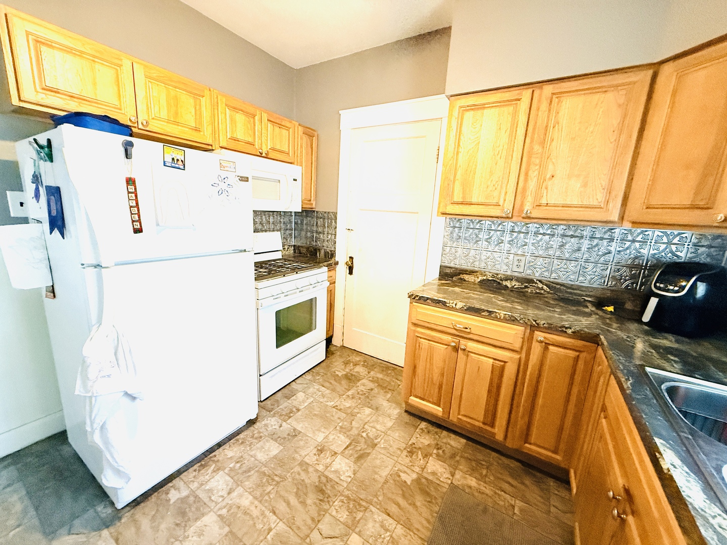 Homes for sale in Hoopeston, IL | 810 E Lincoln St, Hoopeston, IL 60942 | MLS# 12668437