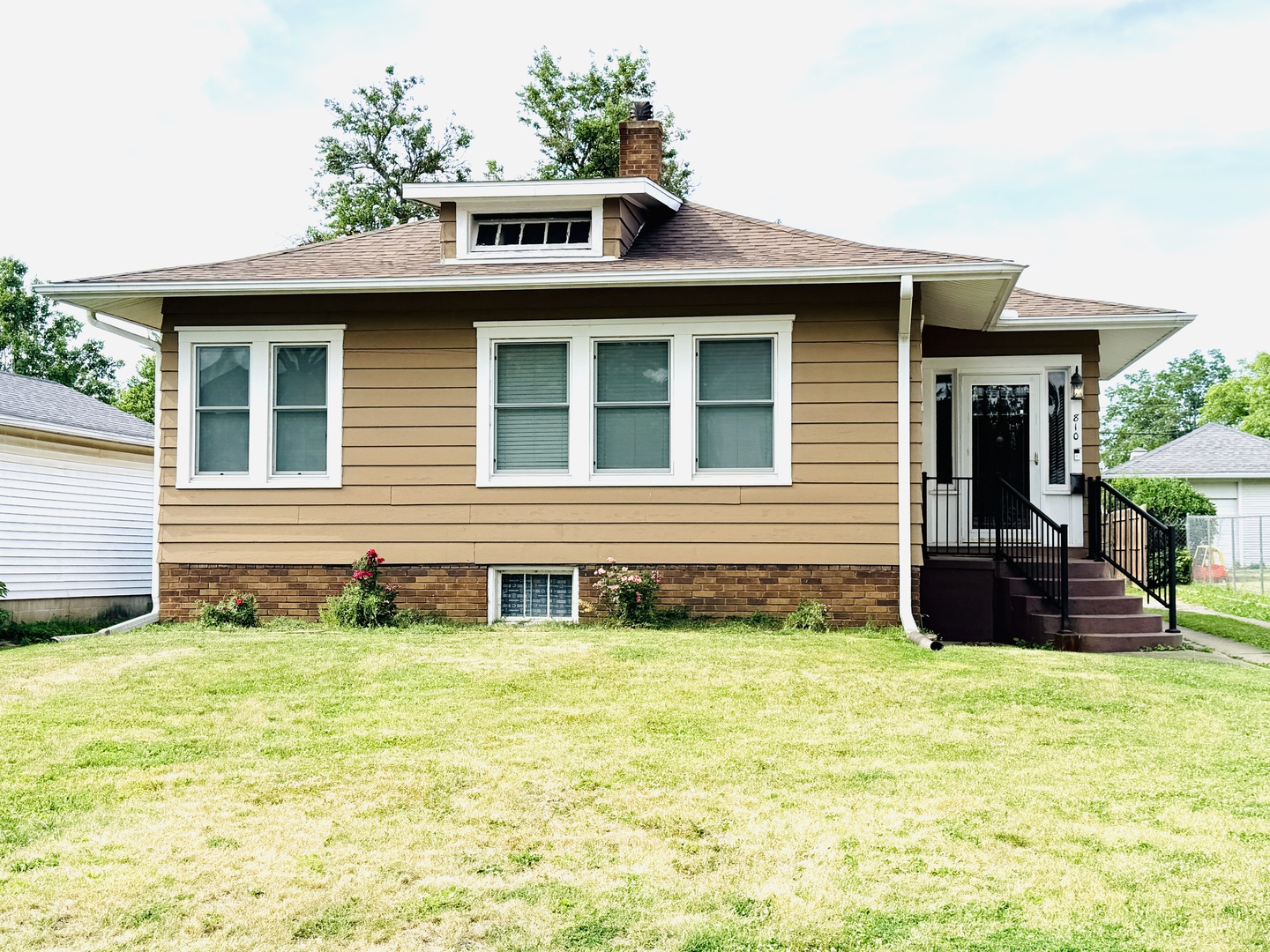 Homes for sale in Hoopeston, IL | 810 E Lincoln St, Hoopeston, IL 60942 | MLS# 12668437