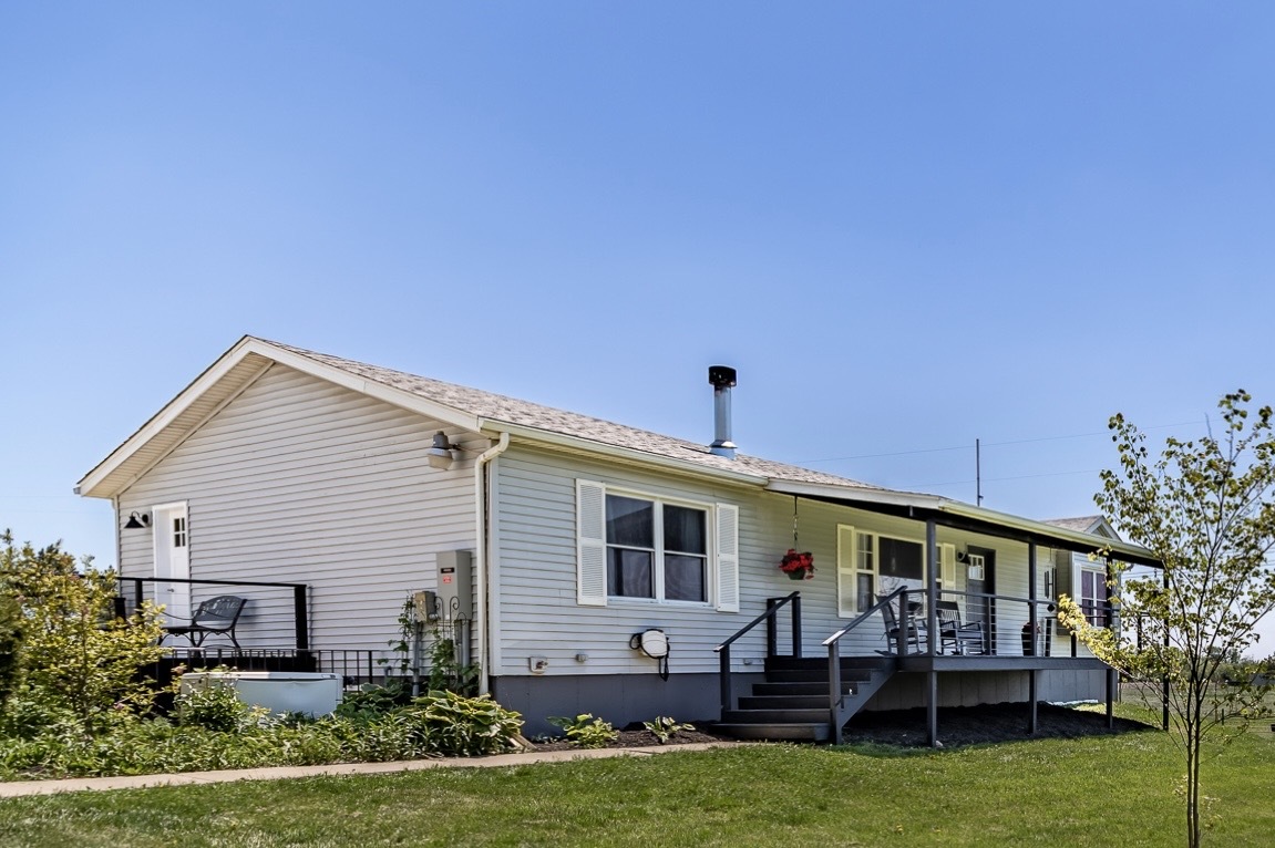 Homes for sale in Hebron, IN | 16321 Colorado St, Hebron, IN 46341 | MLS# 12668677