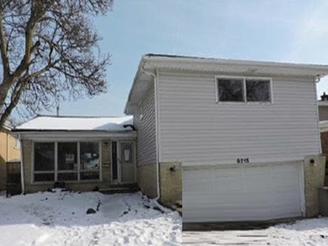 Homes for sale in Morton Grove, IL | 9215 Washington Rd, Morton Grove, IL 60053 | MLS# 12668715
