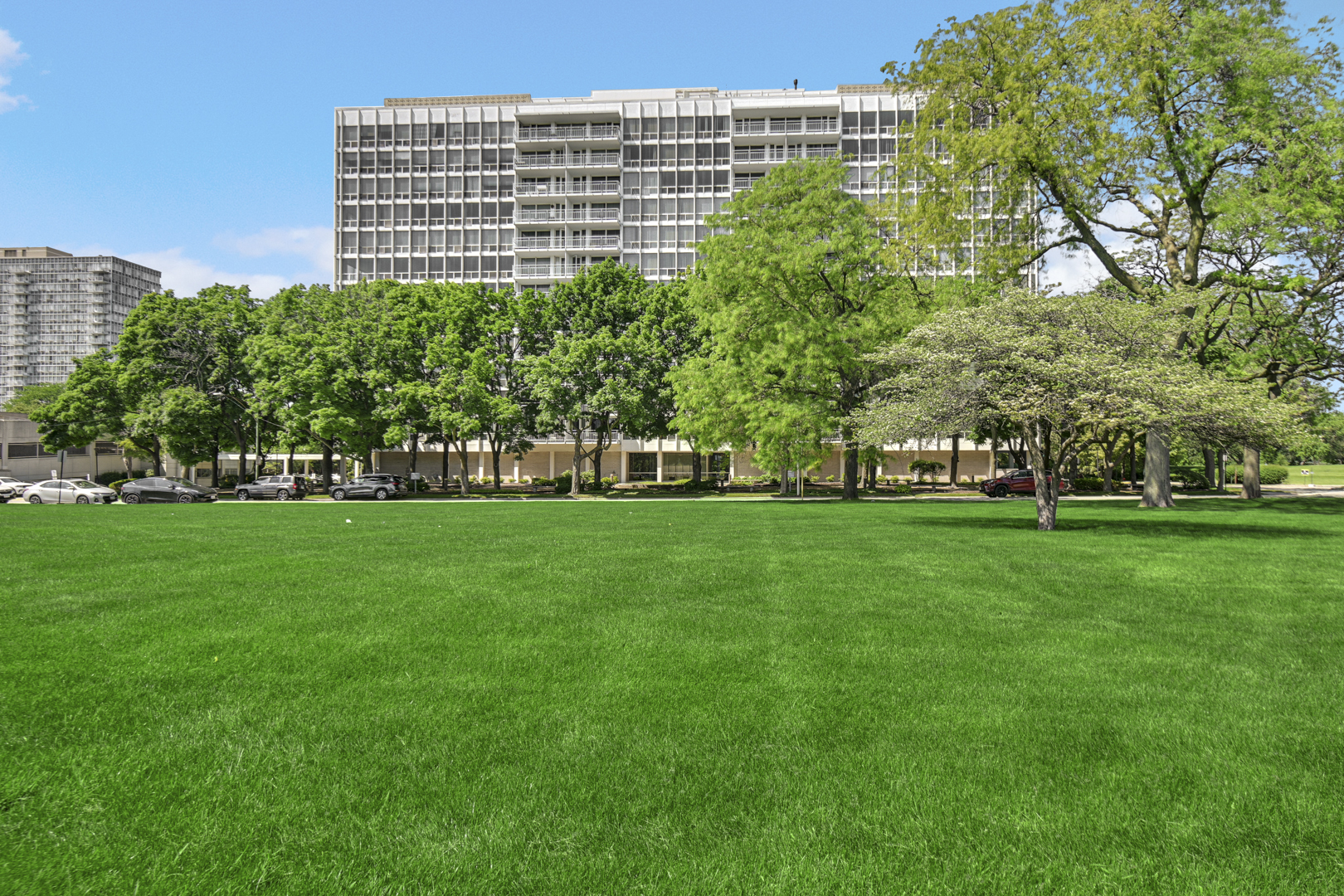 Homes for sale in Chicago, IL | 601 E 32nd St #403, Chicago, IL 60616 | MLS# 12668825