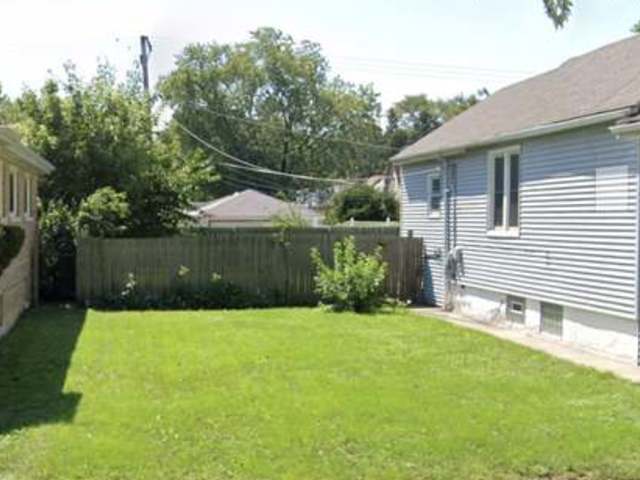 Homes for sale in Calumet Park, IL | 1113 W 123rd St, Calumet Park, IL 60827 | MLS# 12668897