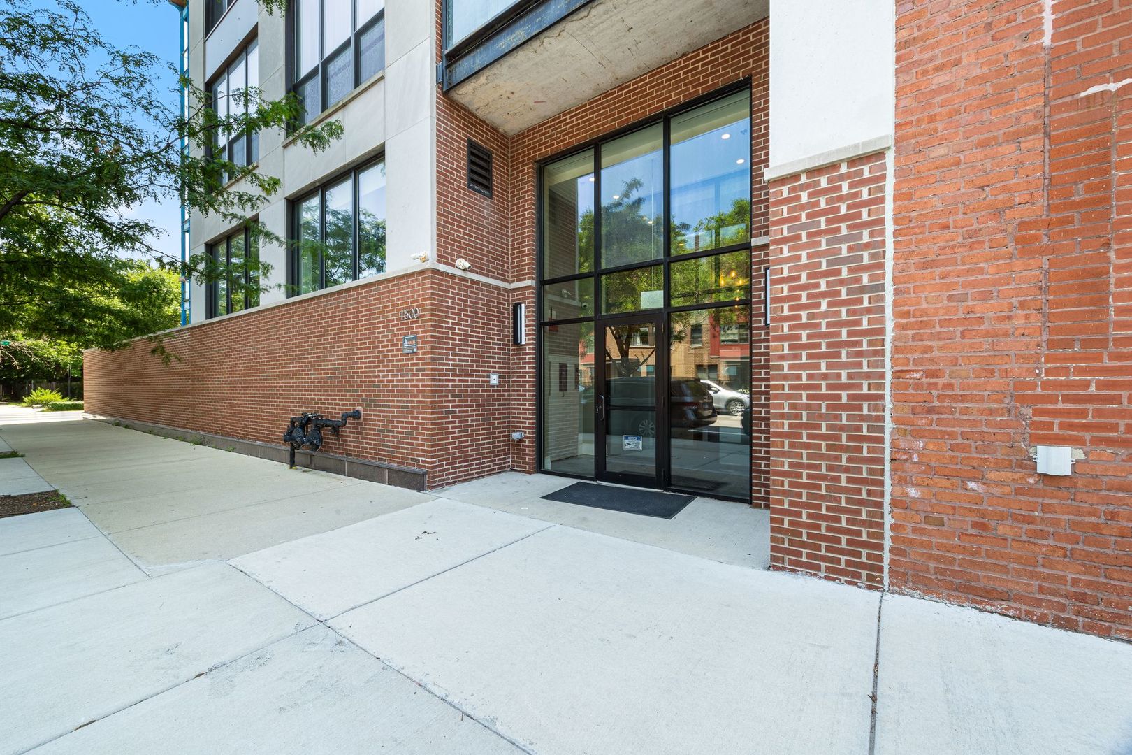 2nd image of 1600 S Jefferson St #201, Chicago, IL 60616 | MLS# 12669010