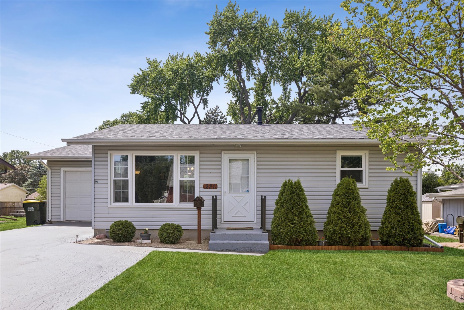 Homes for sale in Genoa, IL | 221 Koch Dr, Genoa, IL 60135 | MLS# 12669152