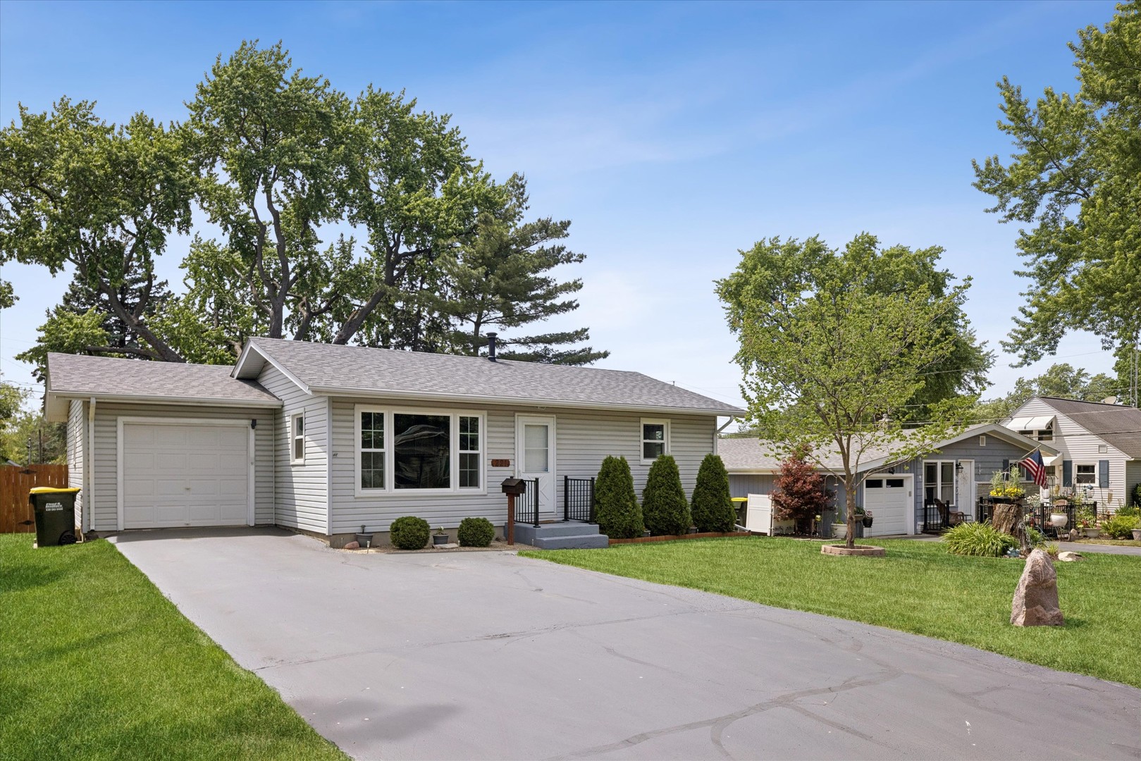 Homes for sale in Genoa, IL | 221 Koch Dr, Genoa, IL 60135 | MLS# 12669152