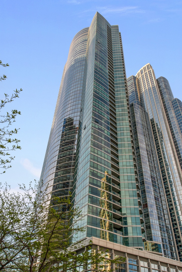 Homes for sale in Chicago, IL | 1201 S Prairie Ave #3605, Chicago, IL 60605 | MLS# 12669394