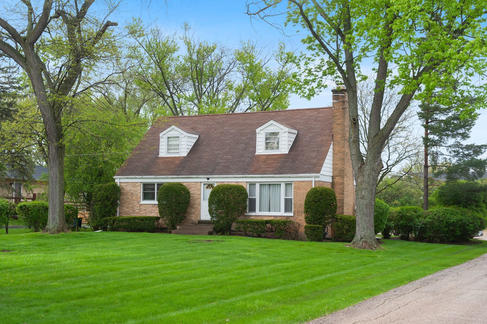 Homes for sale in Northbrook, IL | 1450 Sanders Rd, Northbrook, IL 60062 | MLS# 12669535