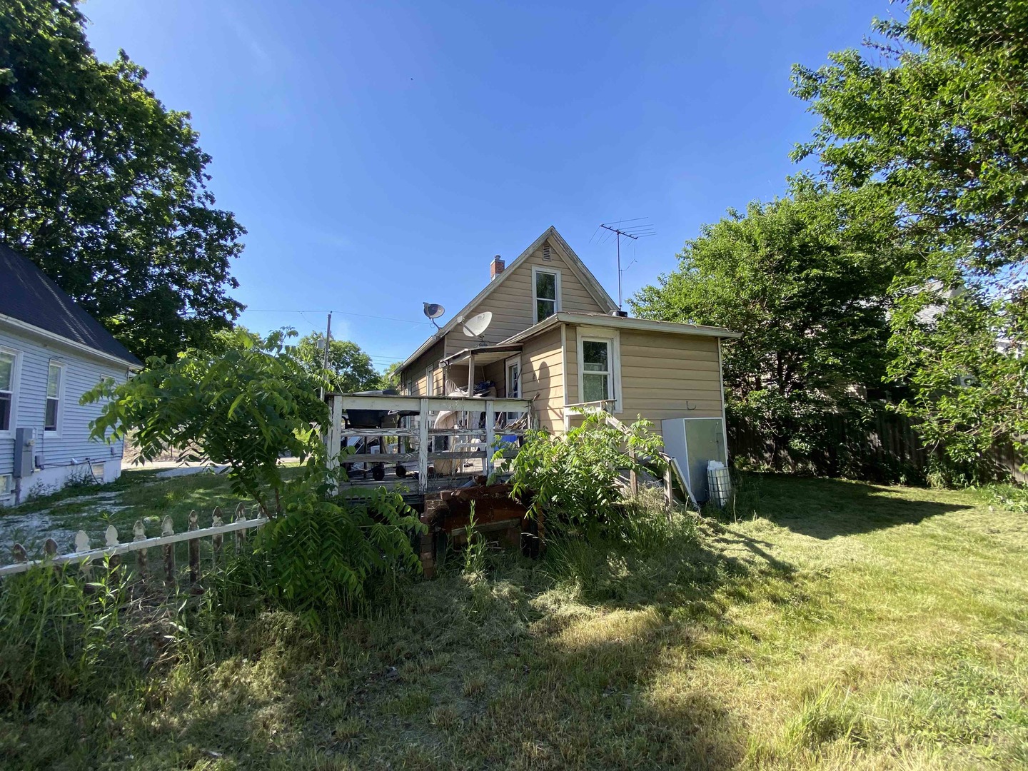 Homes for sale in Galesburg, IL | 1011 Lincoln St, Galesburg, IL 61401 | MLS# 12669542
