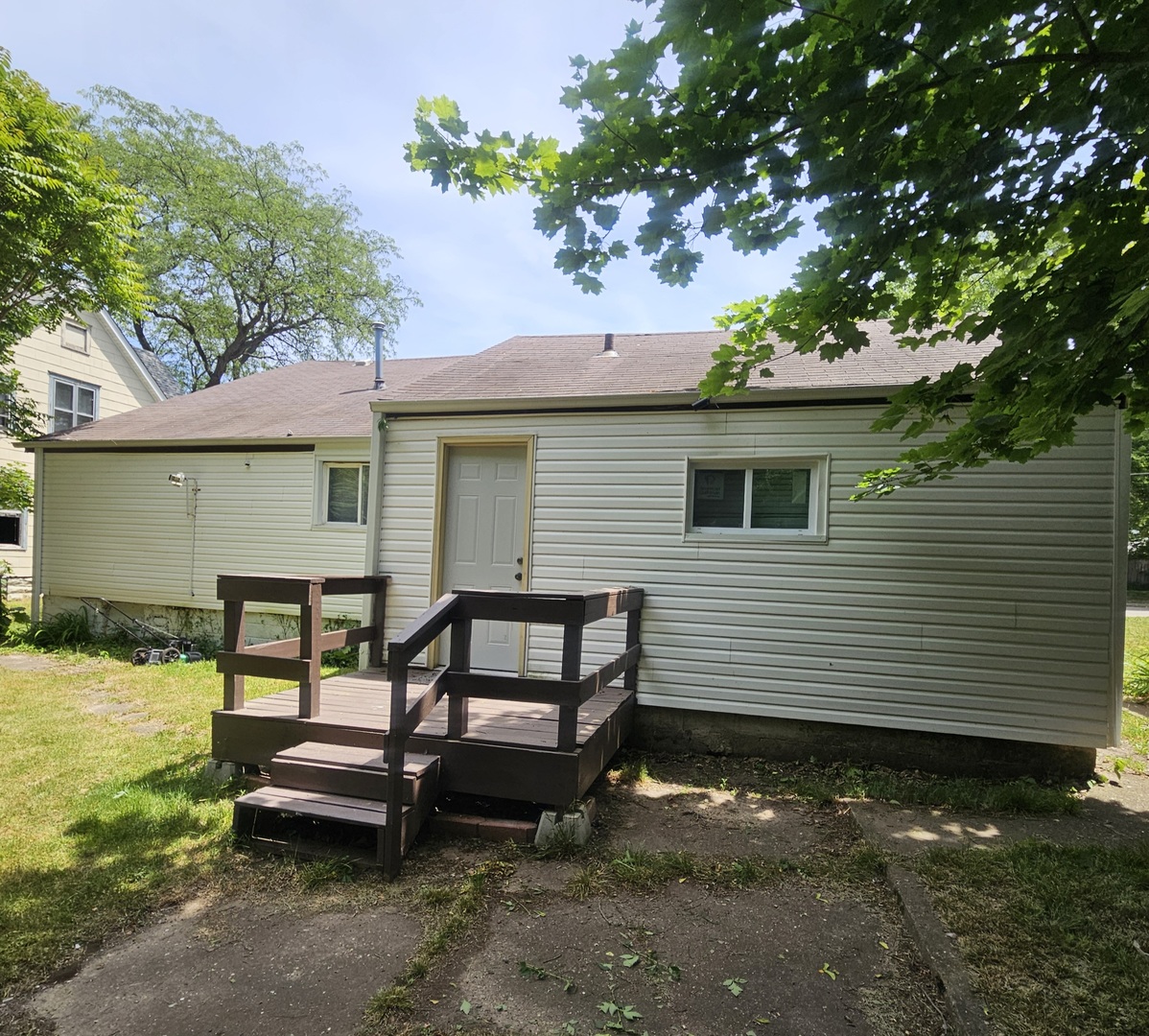 Homes for sale in Rockford, IL | 218 Oakwood Ave, Rockford, IL 61101 | MLS# 12669583