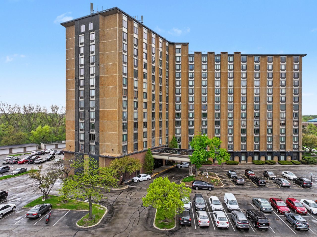 Homes for sale in Palatine, IL | 1 Renaissance Pl #1105, Palatine, IL 60067 | MLS# 12669676