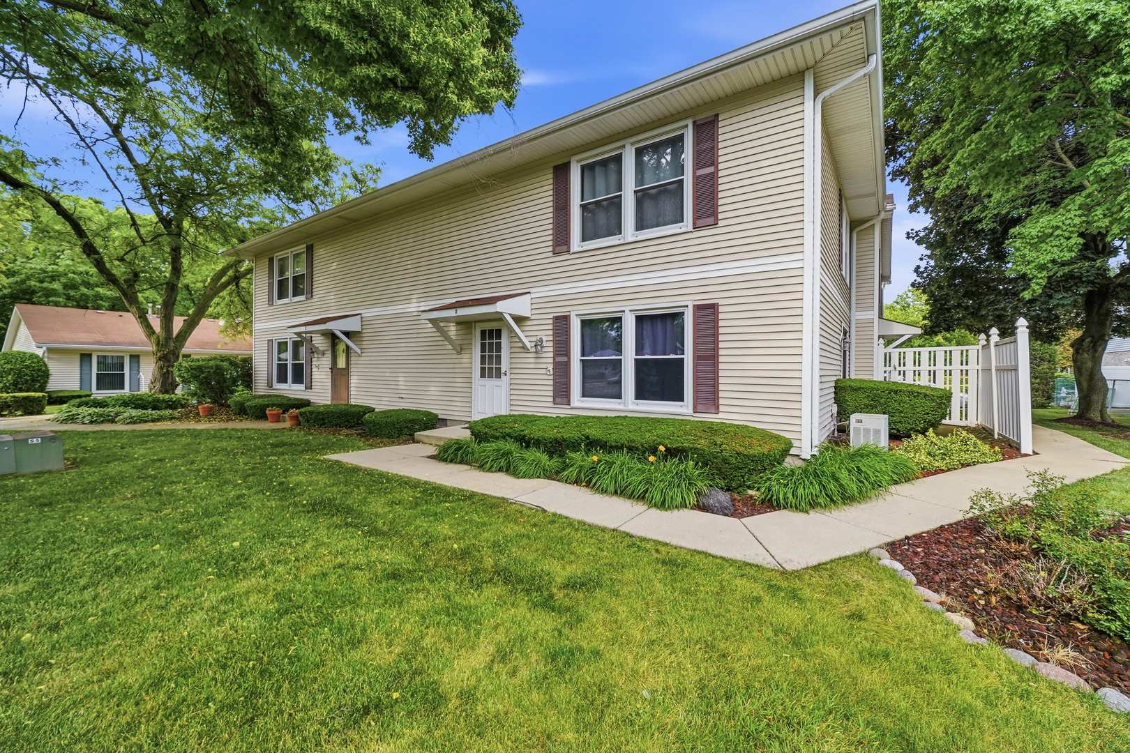 Homes for sale in Oak Forest, IL | 15348 Meadow Ct #D, Oak Forest, IL 60452 | MLS# 12670179