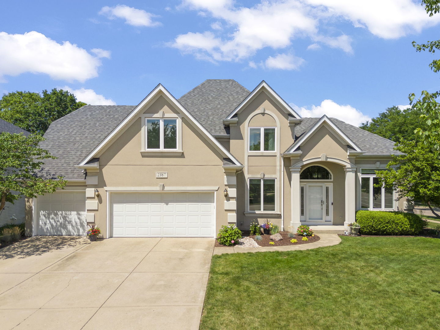 Homes for sale in Aurora, IL | 2367 Angela Ln, Aurora, IL 60502 | MLS# 12670198