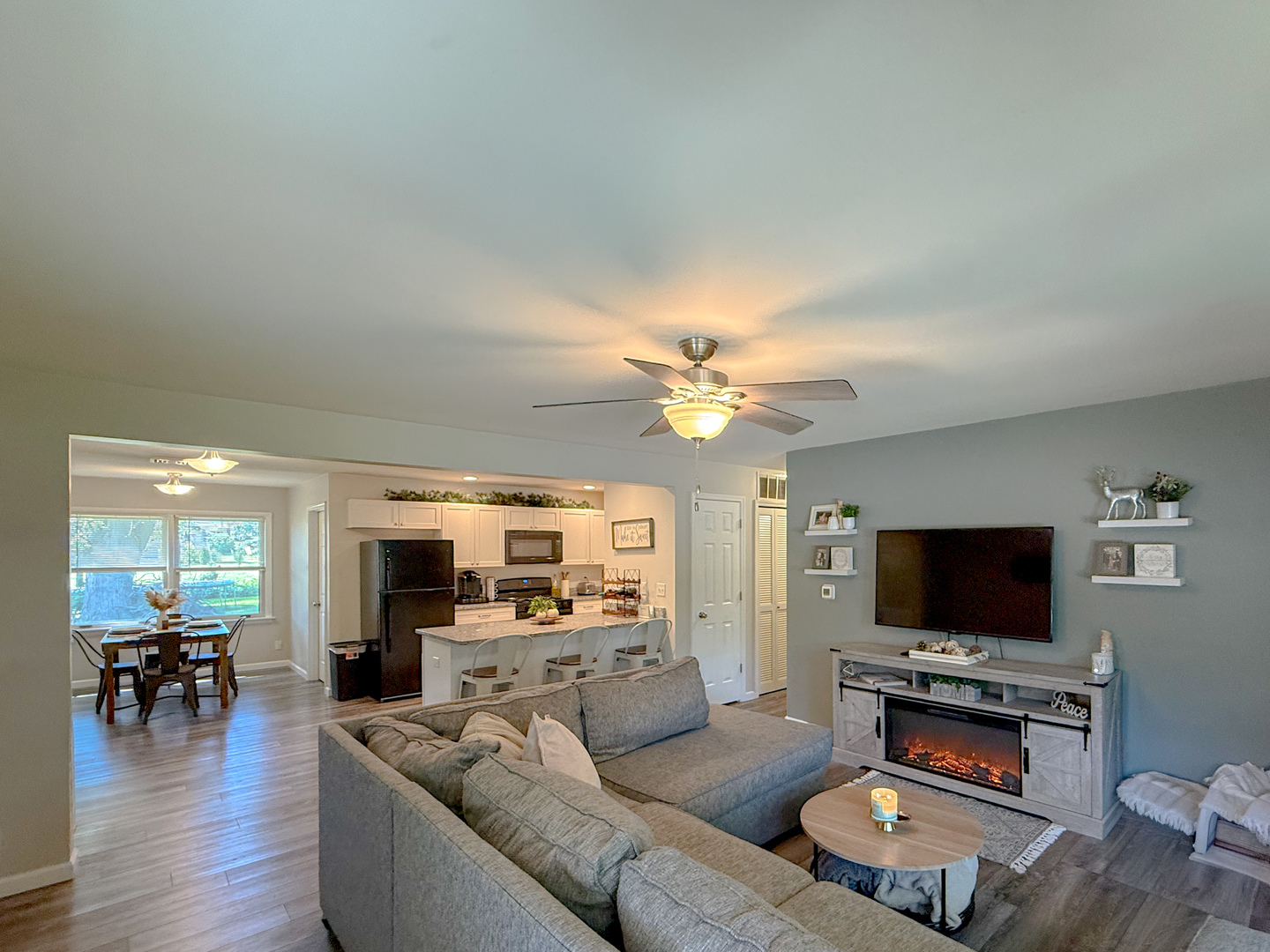 Homes for sale in Sycamore, IL | 415 Parkside Dr, Sycamore, IL 60178 | MLS# 12670372