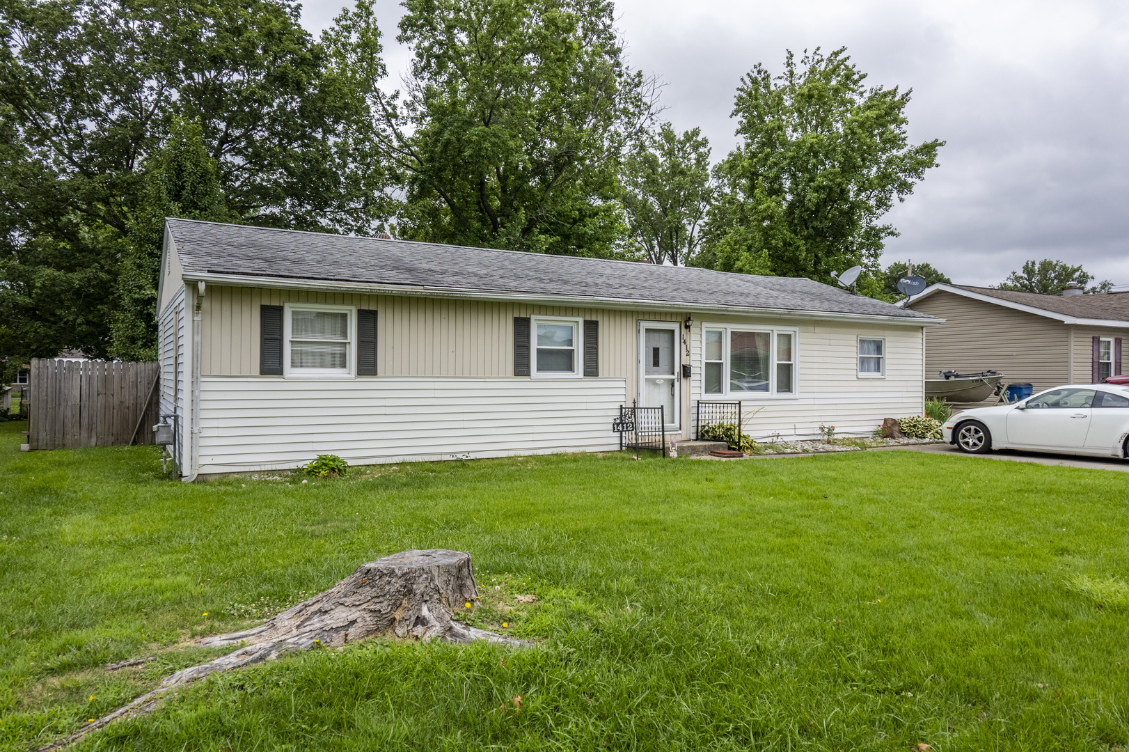 Homes for sale in Centralia, IL | 1412 Holly St, Centralia, IL 62801 | MLS# 12670432