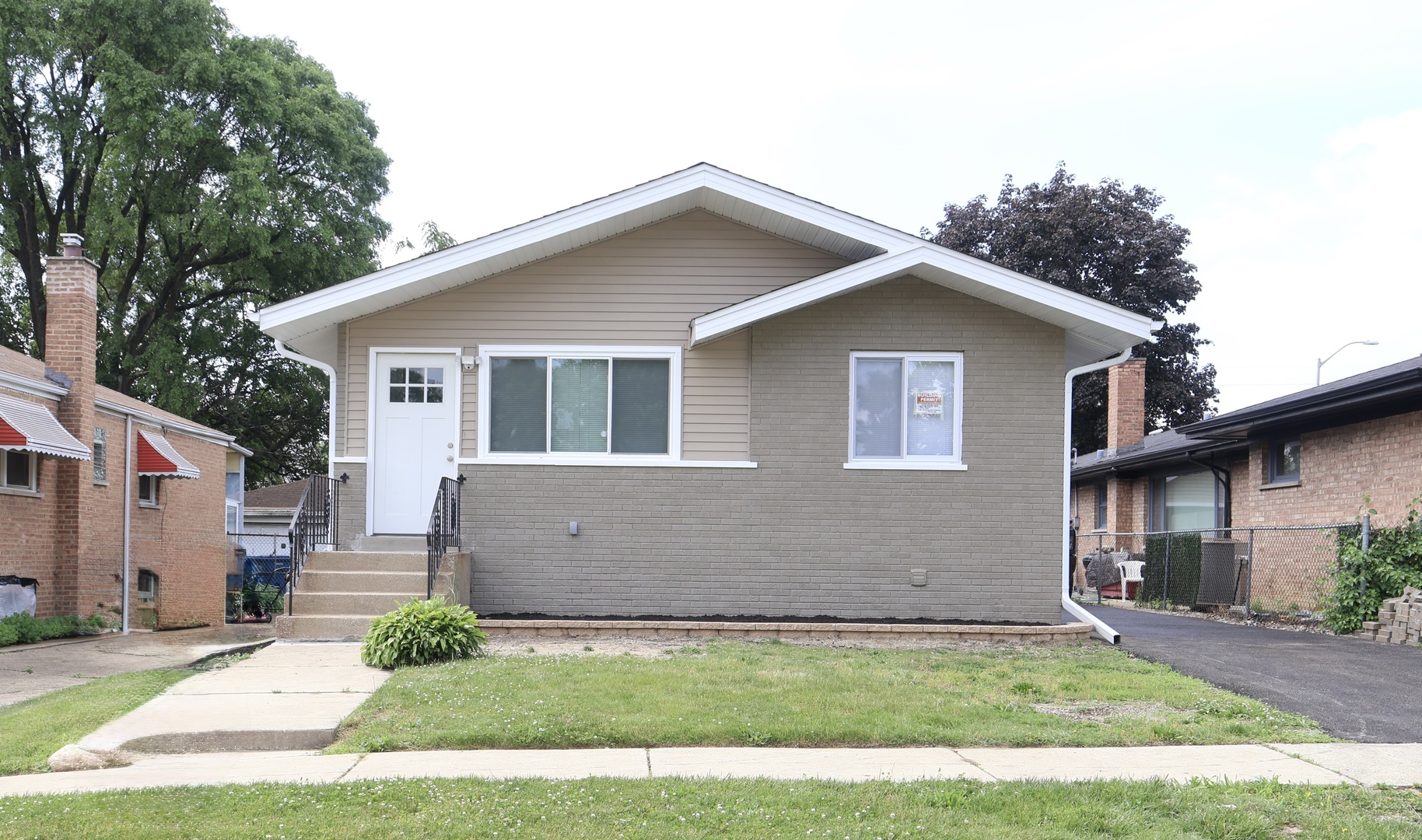 Homes for sale in Blue Island, IL | 2853 140th Pl, Blue Island, IL 60406 | MLS# 12670456