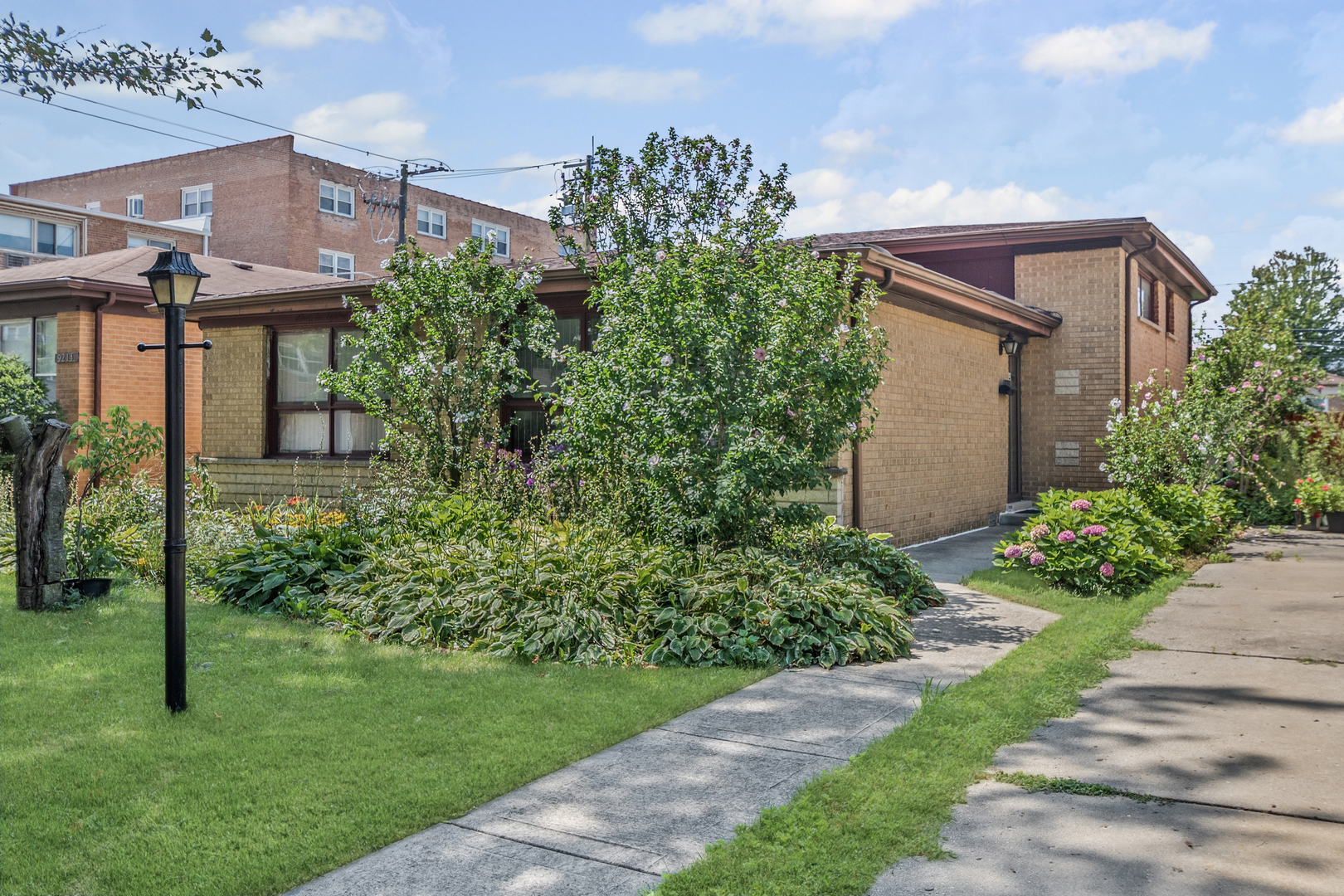 Homes for sale in Skokie, IL | 9218 Lavergne Ave, Skokie, IL 60077 | MLS# 12670685