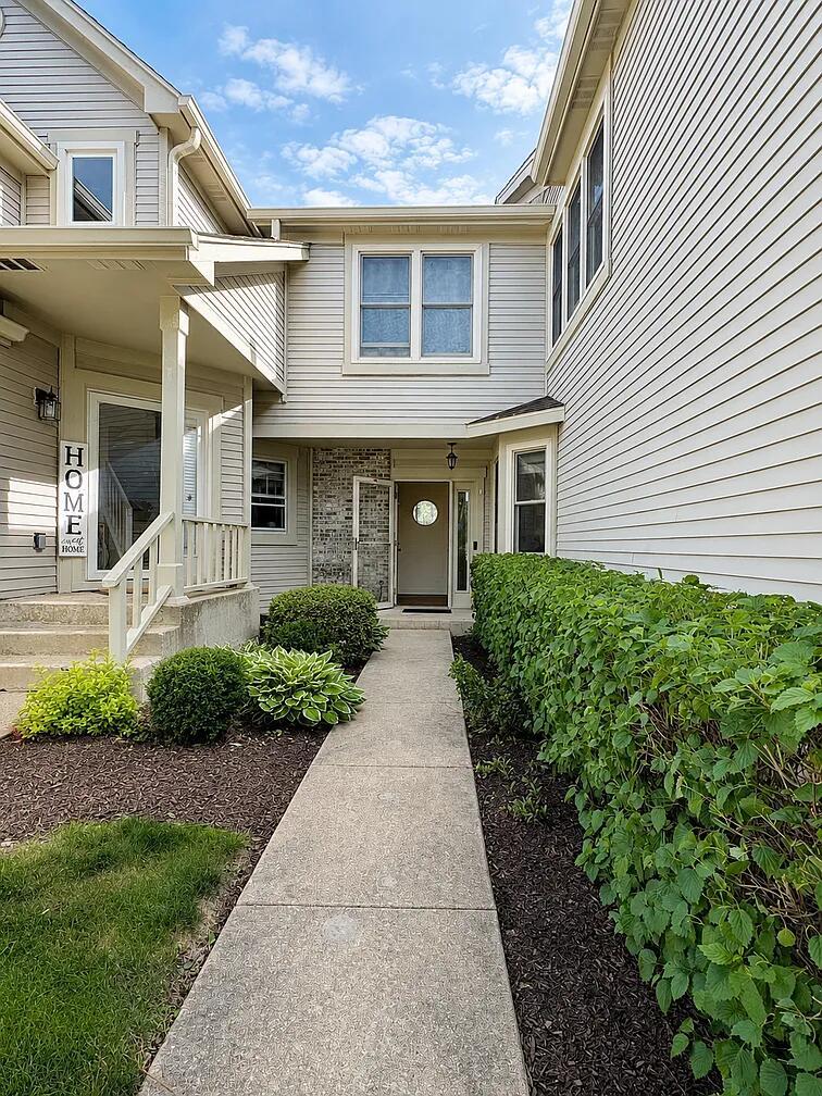 Homes for sale in Naperville, IL | 1241 Tennyson Ln, Naperville, IL 60540