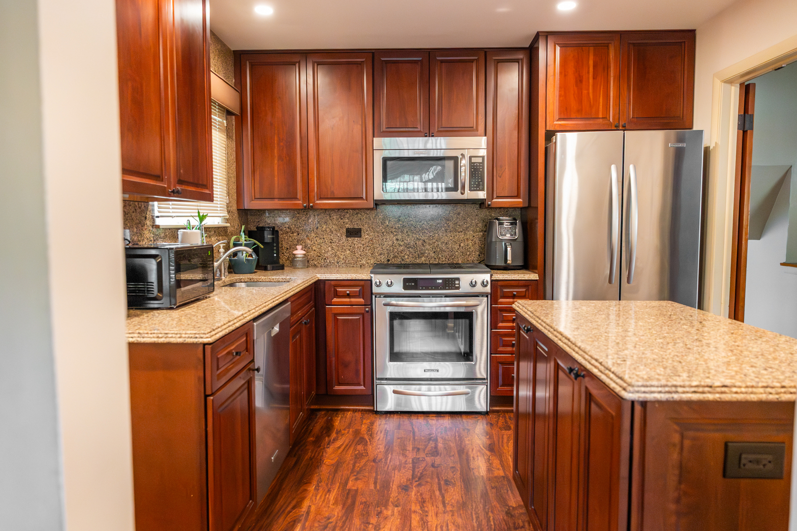 2nd image of 400 S Mount Prospect Rd, Mount Prospect, IL 60056 | MLS# 12671170