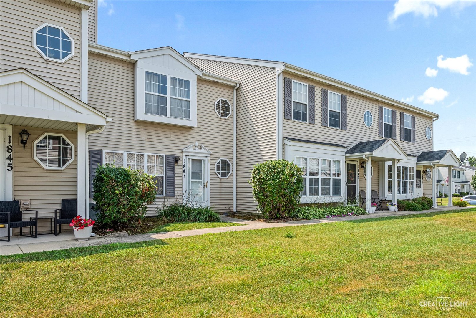 2nd image of 1847 Towhee Ct, Joliet, IL 60435 | MLS# 12671312