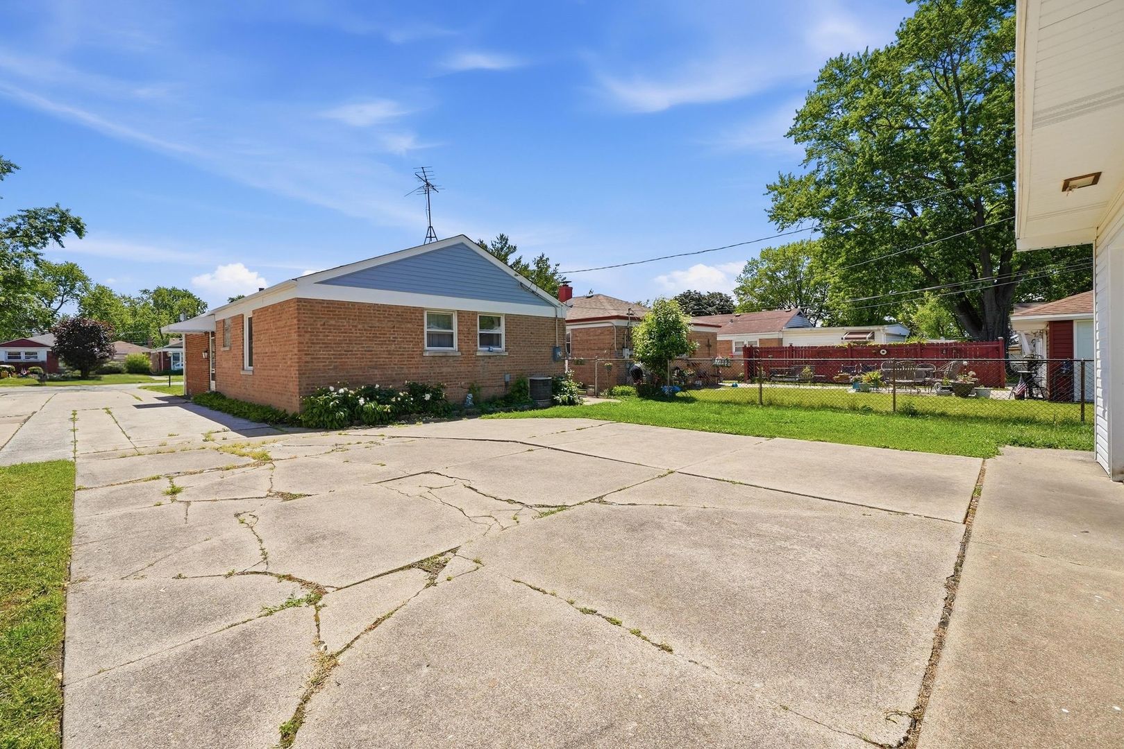 Homes for sale in Blue Island, IL | 2616 121st St, Blue Island, IL 60406 | MLS# 12671433