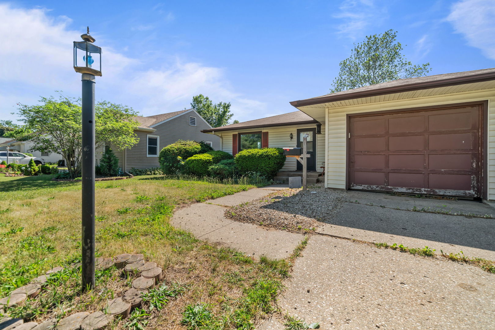 Homes for sale in Rockford, IL | 3226 Latham St, Rockford, IL 61103 | MLS# 12671557