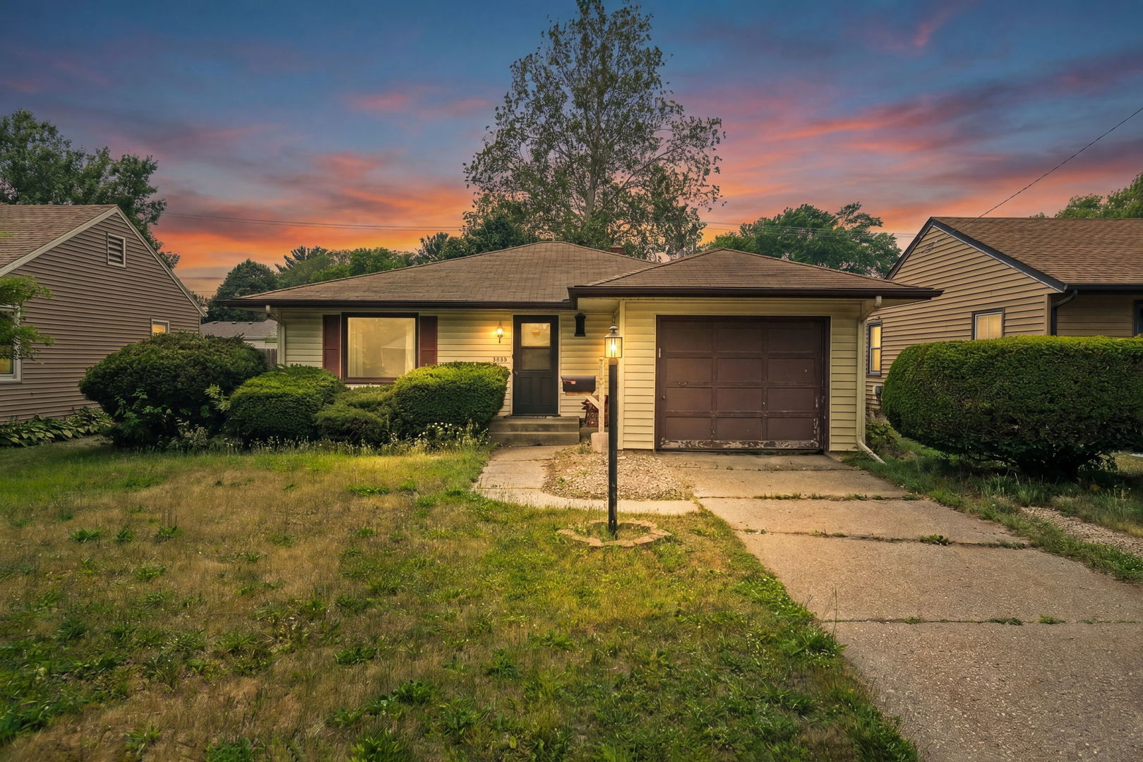 Homes for sale in Rockford, IL | 3226 Latham St, Rockford, IL 61103 | MLS# 12671557